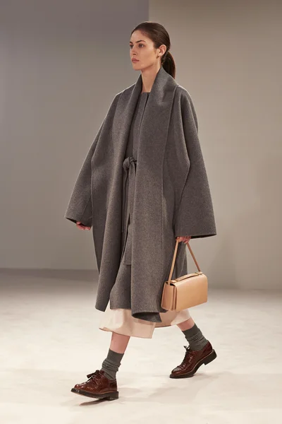 Look 13